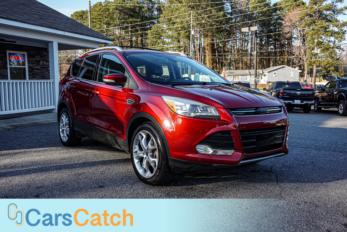 CARSCATCH - Used vehicle - SUV FORD ESCAPE 2013