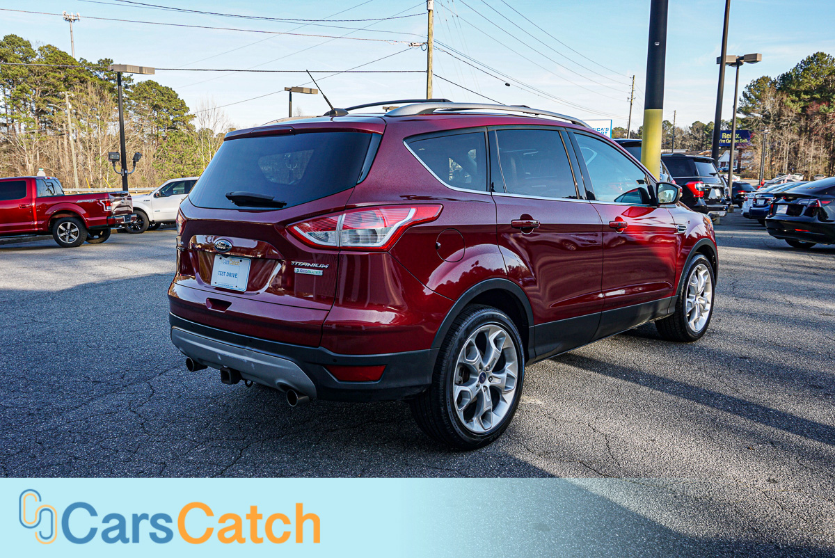 CARSCATCH - Used vehicle - SUV FORD ESCAPE 2013