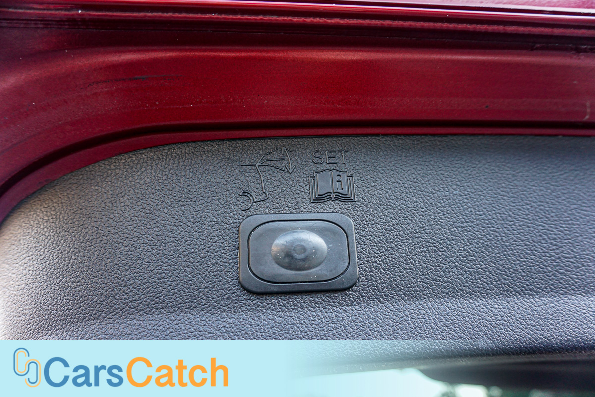 CARSCATCH - Used vehicle - SUV FORD ESCAPE 2013