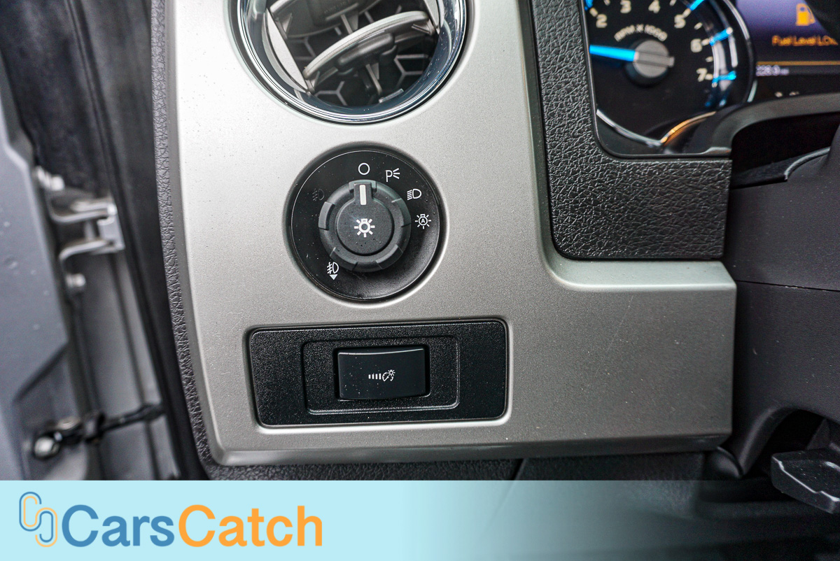 CARSCATCH - Used vehicle - Truck FORD F-150 2013