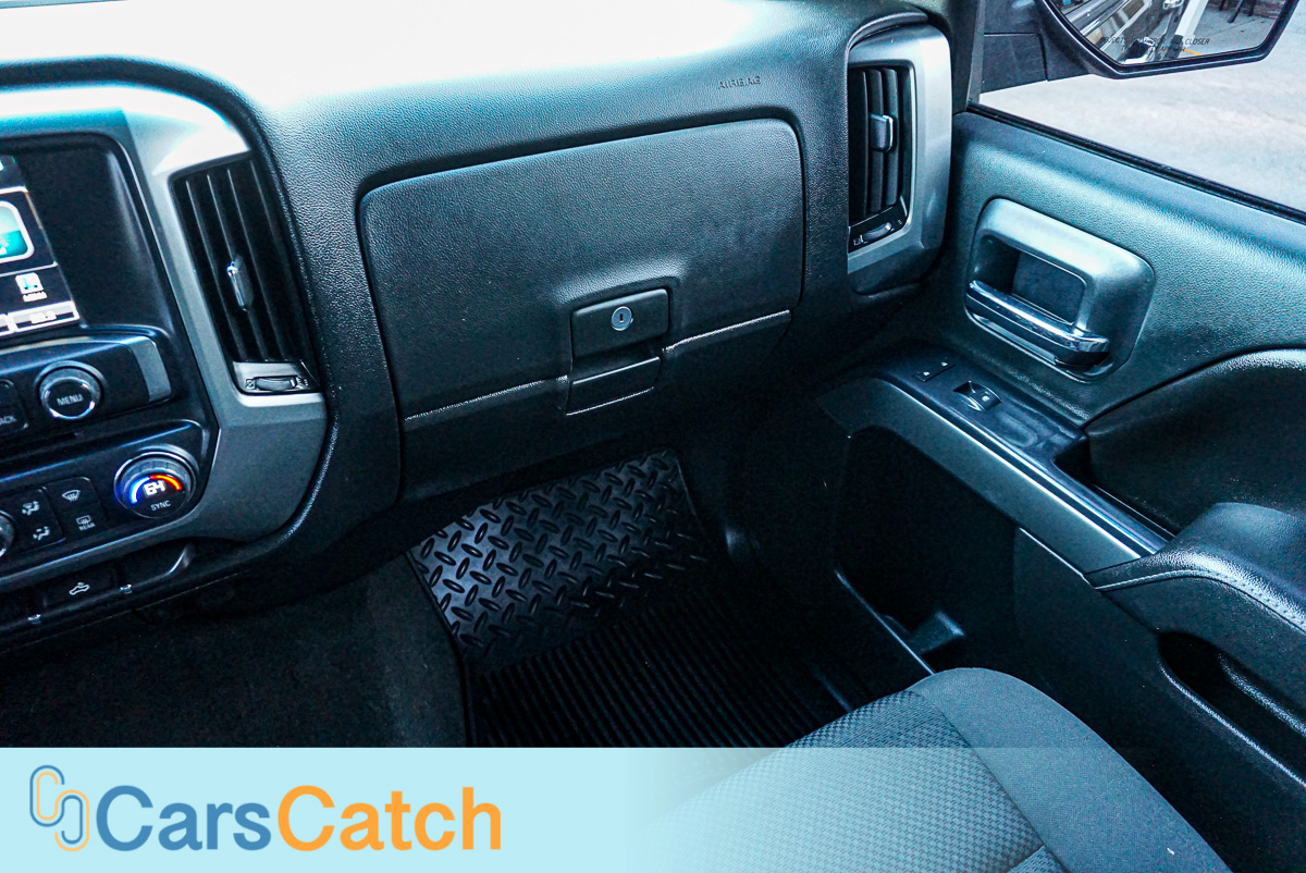CARSCATCH - Used vehicle - Truck CHEVROLET SILVERADO 1500 2015