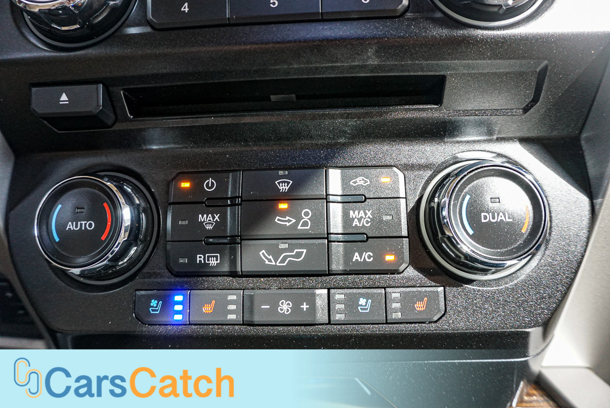 CARSCATCH - Used vehicle - Truck FORD F-150 2018