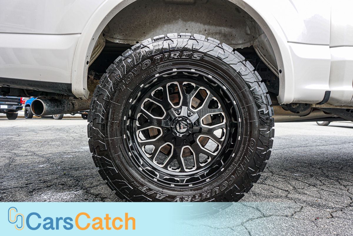 CARSCATCH - Used vehicle - Truck FORD F-150 2018