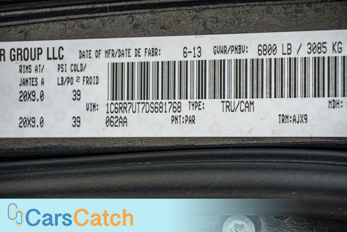 CARSCATCH - Used vehicle - Truck RAM 1500 2013