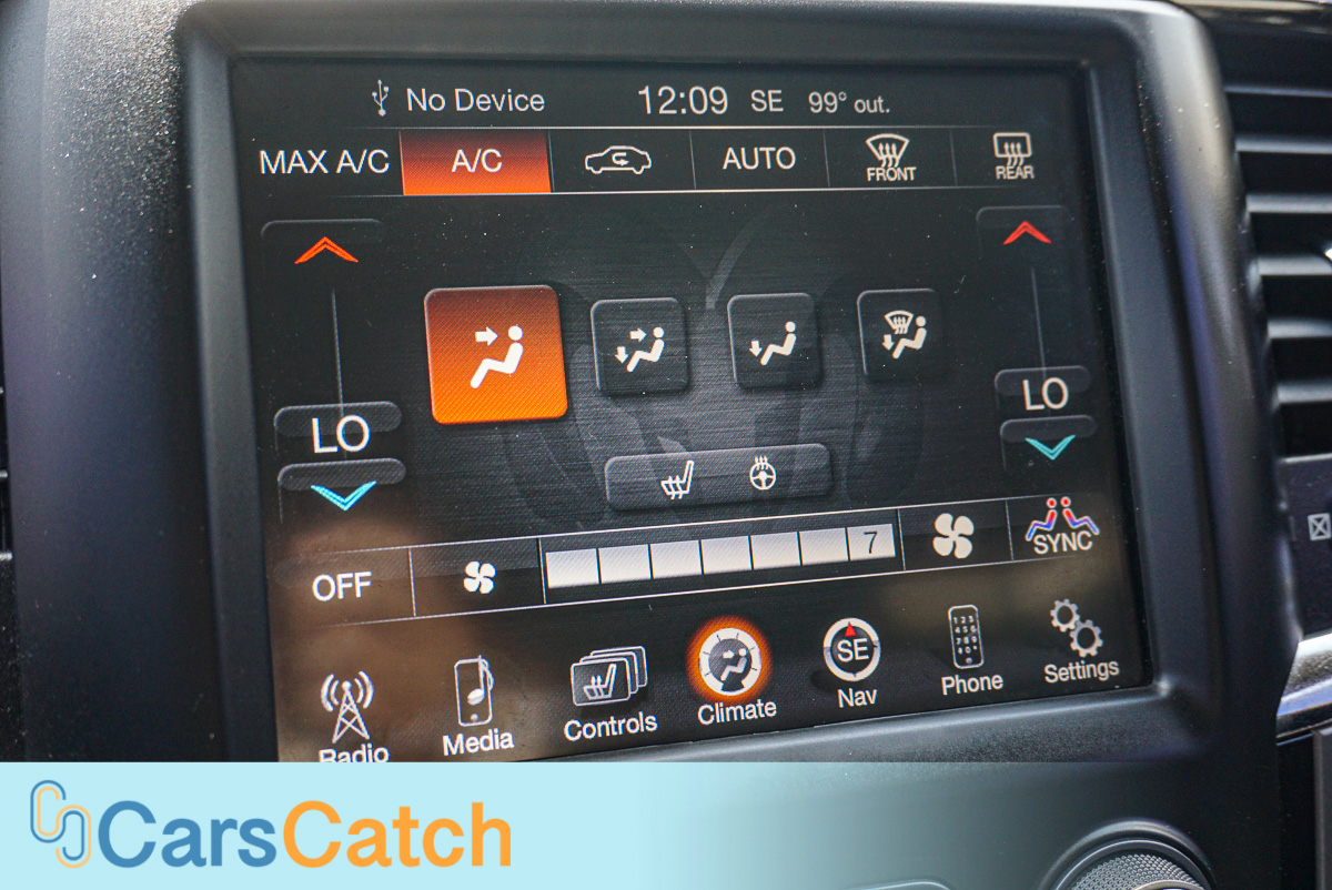 CARSCATCH - Used vehicle - Truck RAM 1500 2013