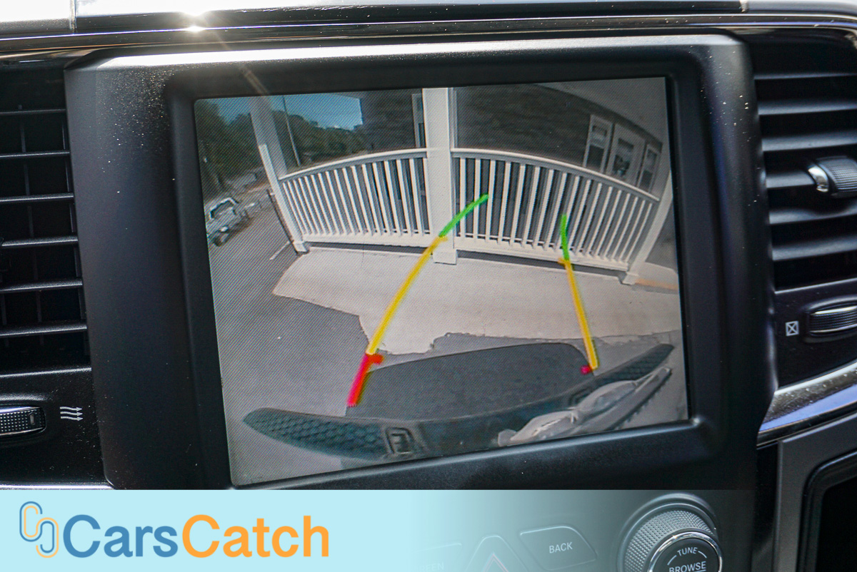 CARSCATCH - Used vehicle - Truck RAM 1500 2013