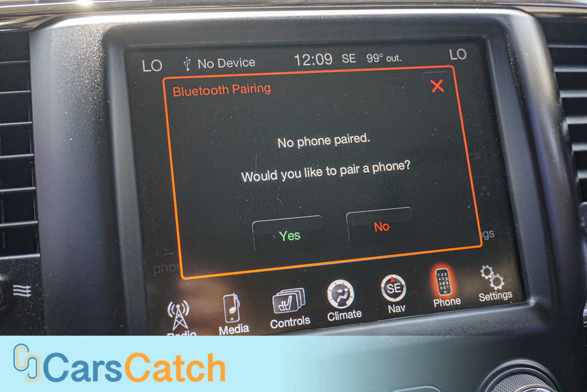 CARSCATCH - Used vehicle - Truck RAM 1500 2013