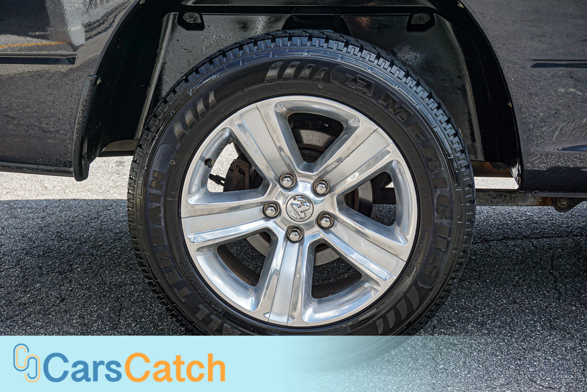 CARSCATCH - Used vehicle - Truck RAM 1500 2013