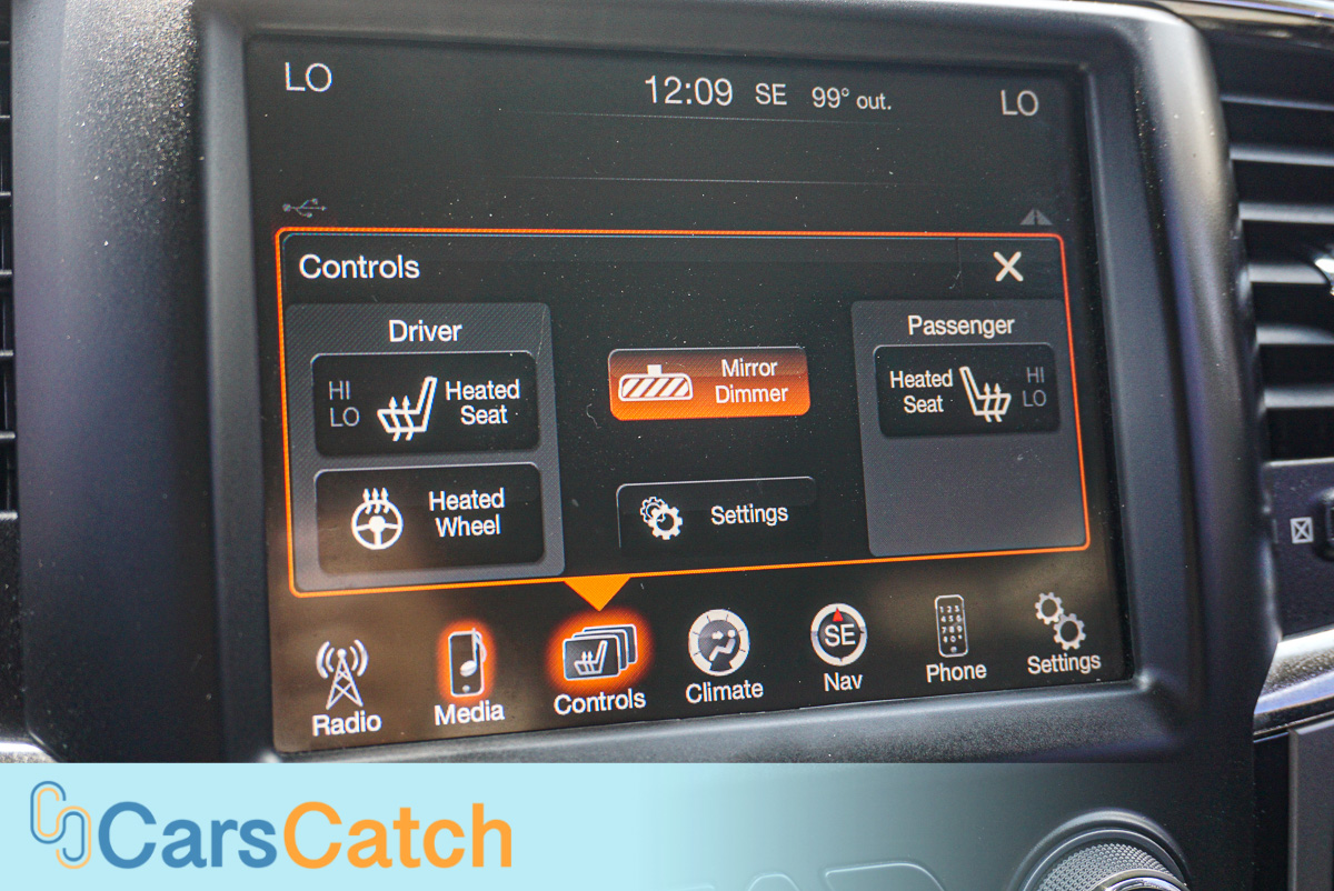 CARSCATCH - Used vehicle - Truck RAM 1500 2013