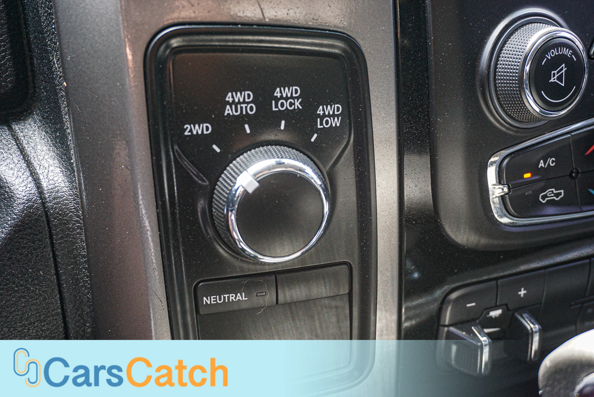 CARSCATCH - Used vehicle - Truck RAM 1500 2013