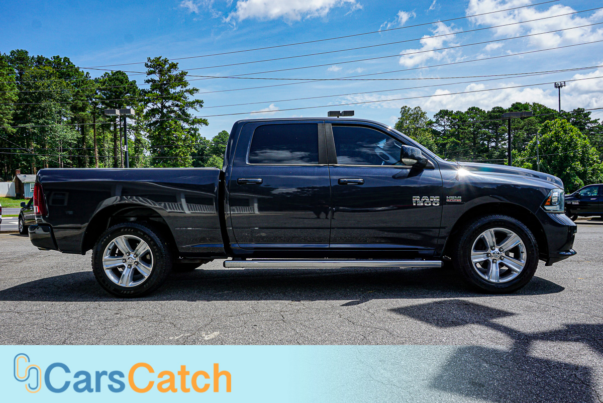 CARSCATCH - Used vehicle - Truck RAM 1500 2013