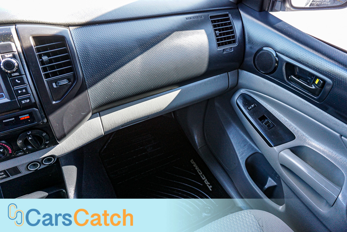 CARSCATCH - Used vehicle - Truck TOYOTA TACOMA 2013