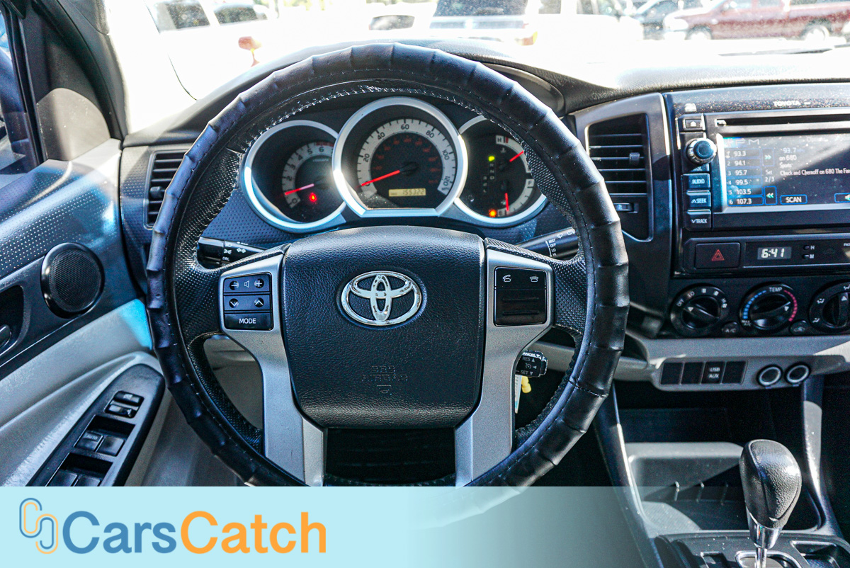 CARSCATCH - Used vehicle - Truck TOYOTA TACOMA 2013