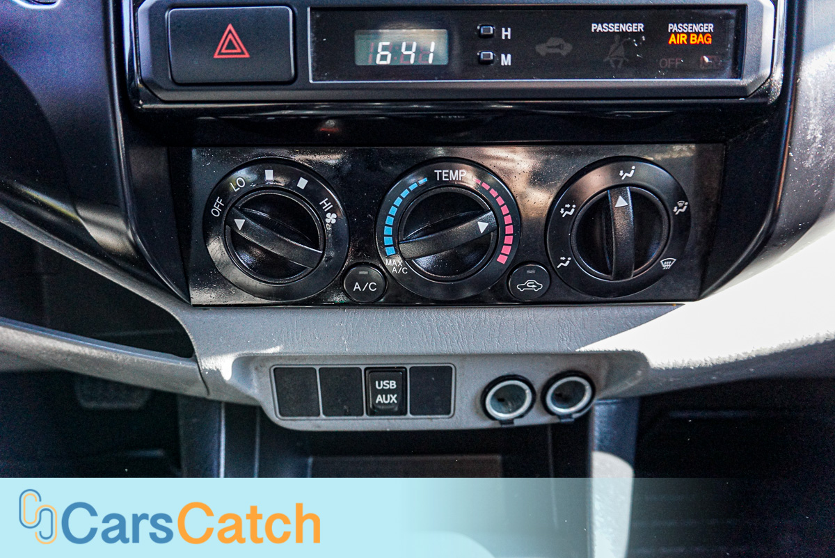 CARSCATCH - Used vehicle - Truck TOYOTA TACOMA 2013