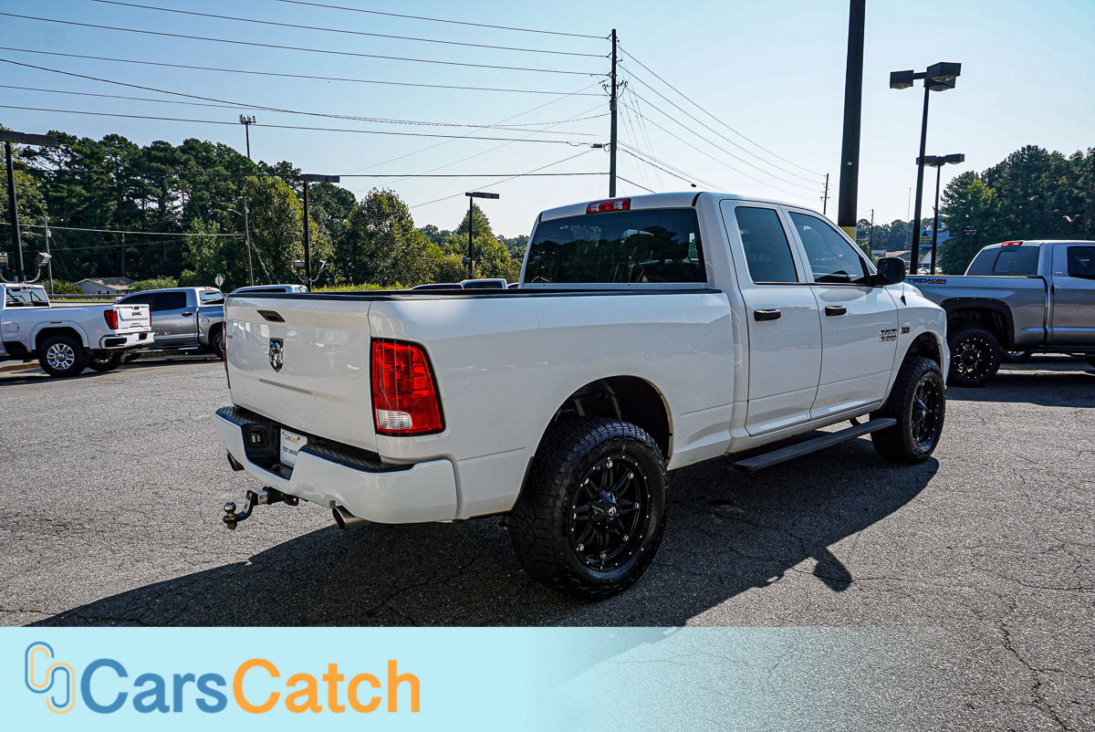 CARSCATCH - Used vehicle - Truck RAM 1500 2017