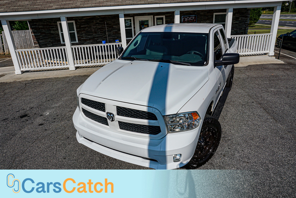 CARSCATCH - Used vehicle - Truck RAM 1500 2017