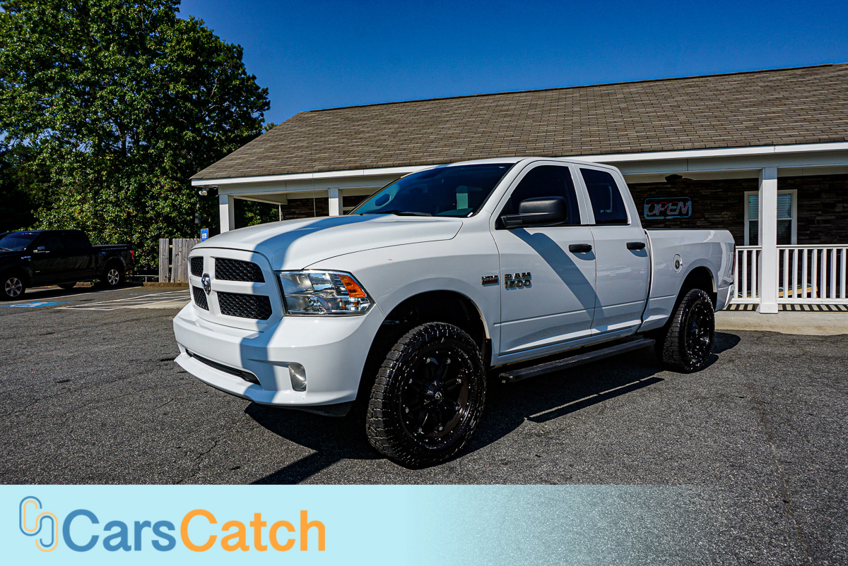 CARSCATCH - Used vehicle - Truck RAM 1500 2017