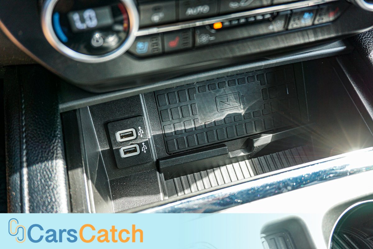 CARSCATCH - Used vehicle - SUV FORD EXPEDITION 2019