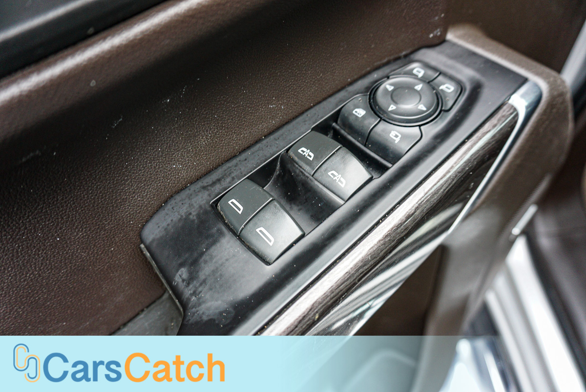 CARSCATCH - Used vehicle - Truck CHEVROLET SILVERADO 1500 2019