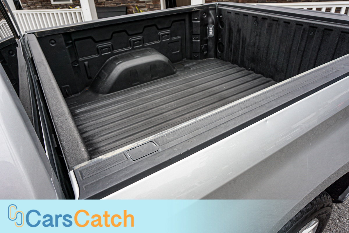 CARSCATCH - Used vehicle - Truck CHEVROLET SILVERADO 1500 2019