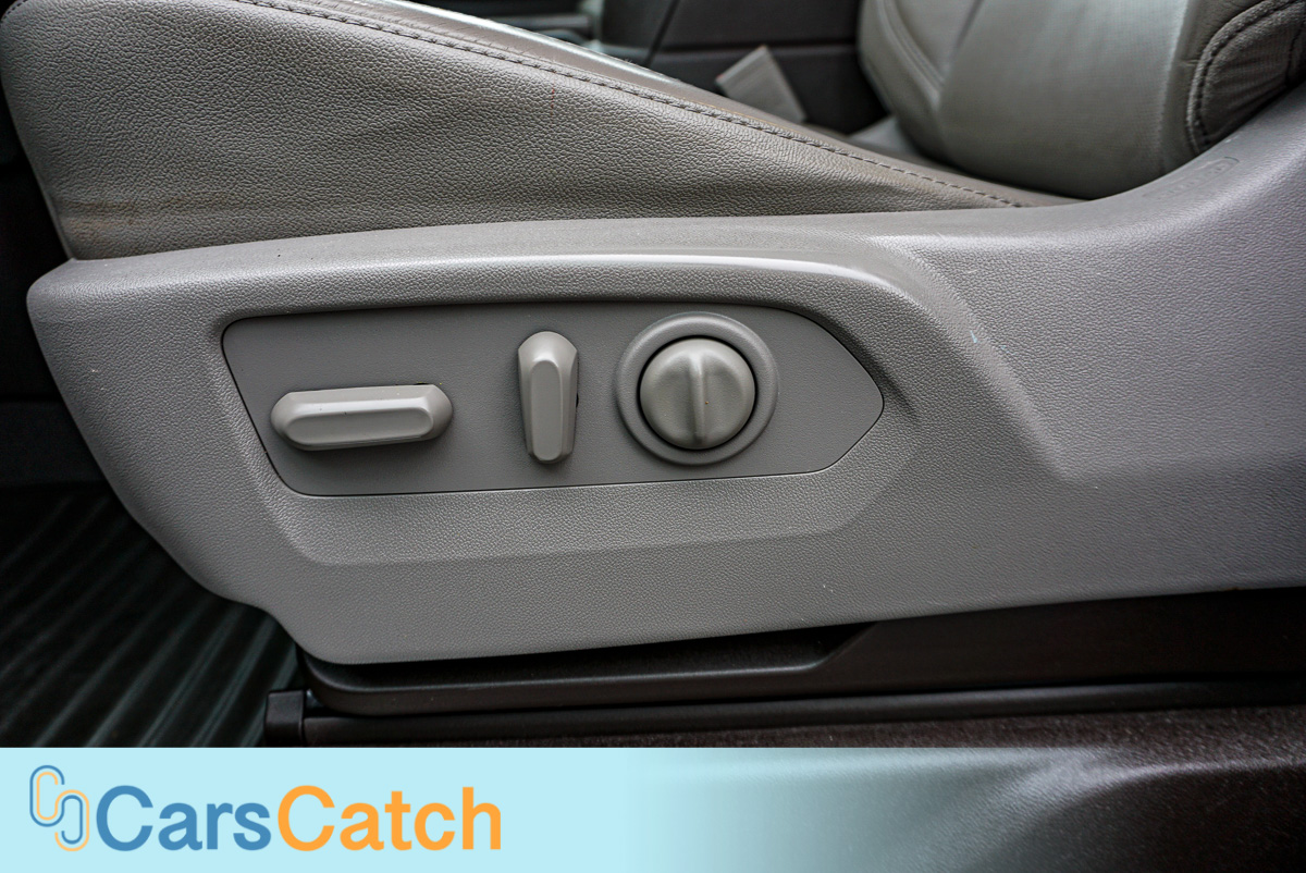 CARSCATCH - Used vehicle - Truck CHEVROLET SILVERADO 1500 2019