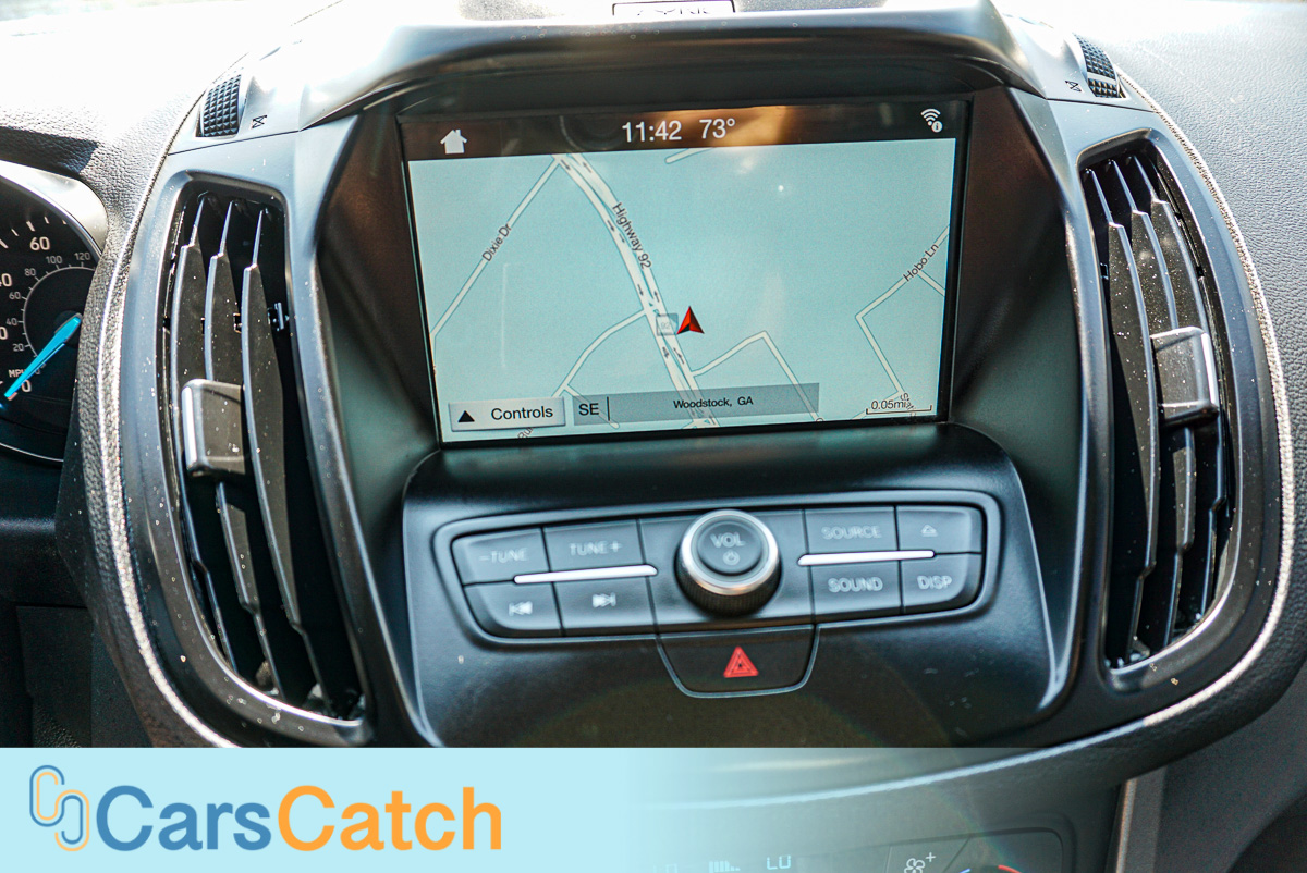 CARSCATCH - Used vehicle - SUV FORD ESCAPE 2018