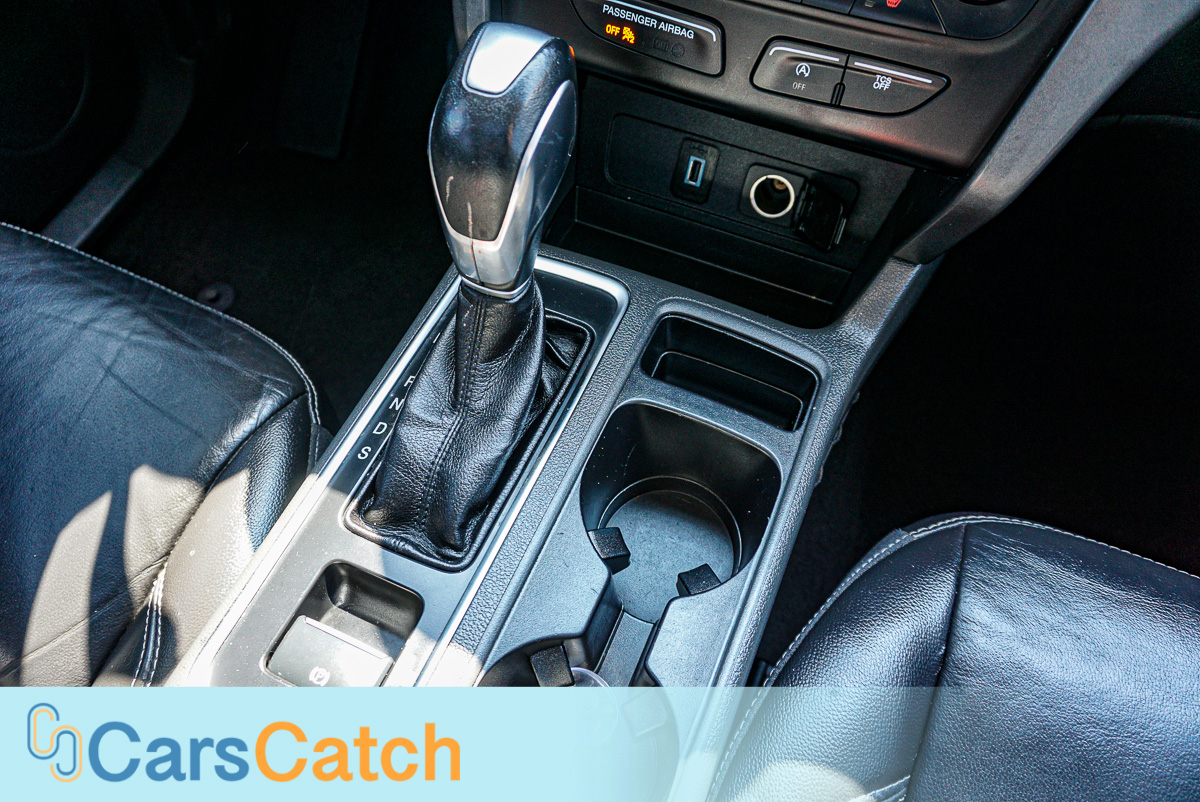 CARSCATCH - Used vehicle - SUV FORD ESCAPE 2018