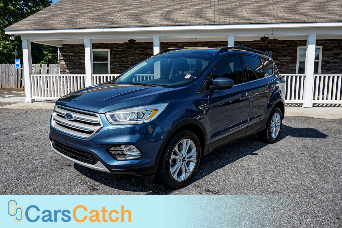 CARSCATCH - Used vehicle - SUV FORD ESCAPE 2018