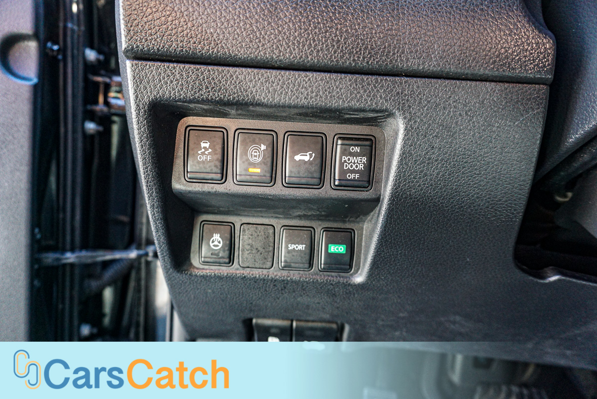 CARSCATCH - Used vehicle - SUV NISSAN ROGUE 2017