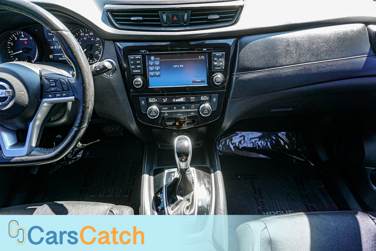 CARSCATCH - Used vehicle - SUV NISSAN ROGUE 2017