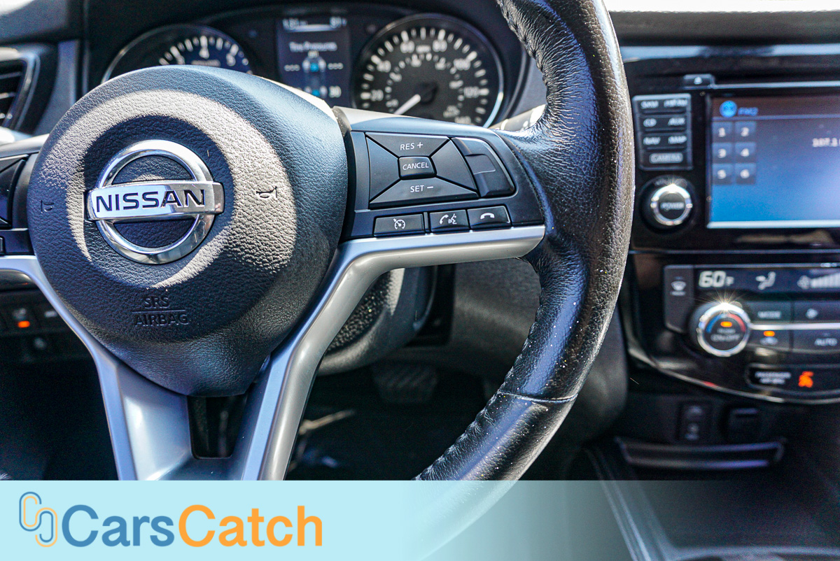 CARSCATCH - Used vehicle - SUV NISSAN ROGUE 2017