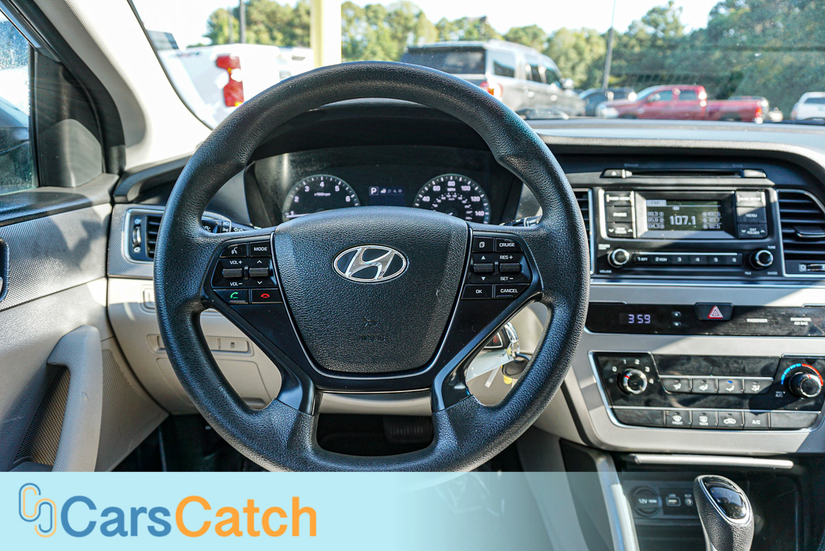 CARSCATCH - Used vehicle - Sedan HYUNDAI SONATA 2017