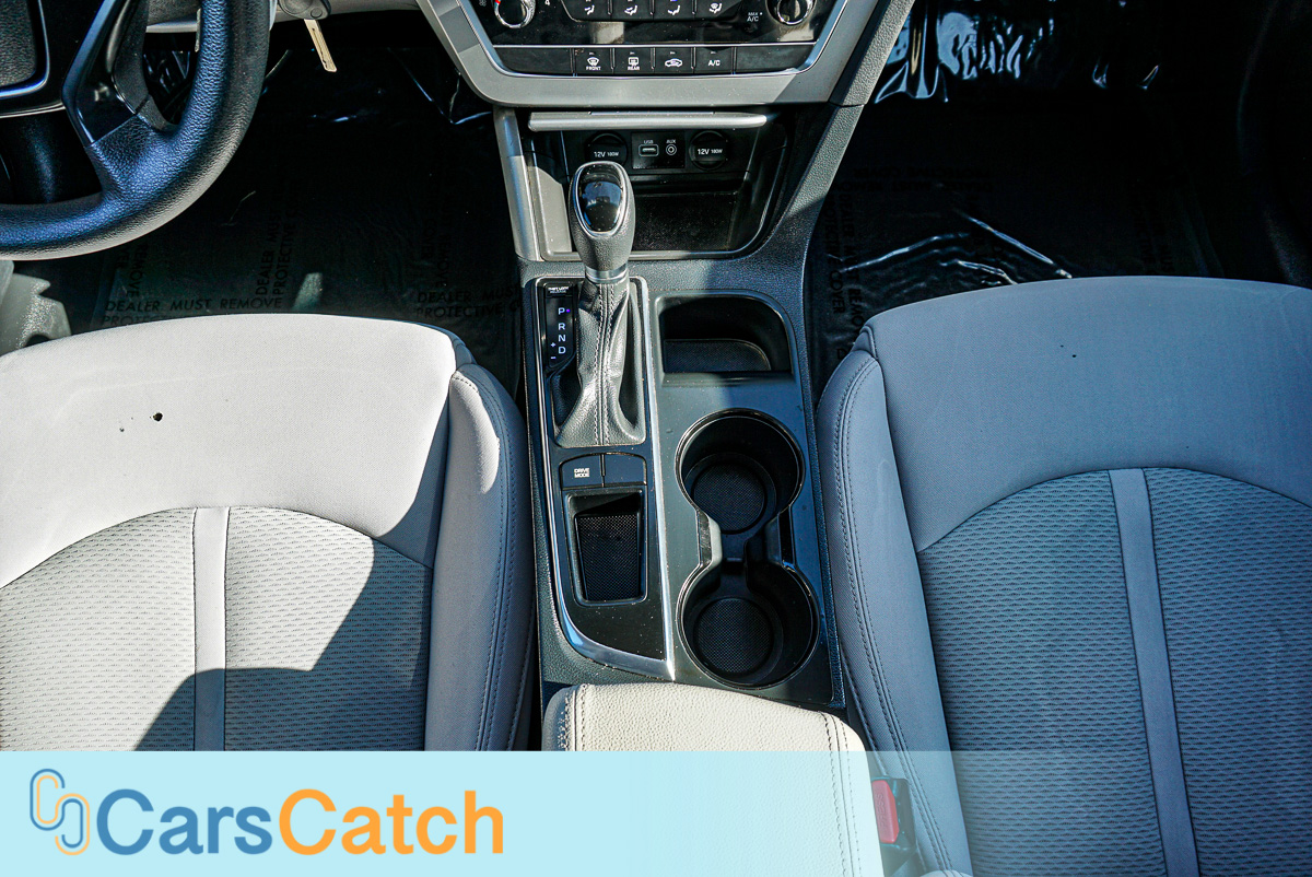 CARSCATCH - Used vehicle - Sedan HYUNDAI SONATA 2017