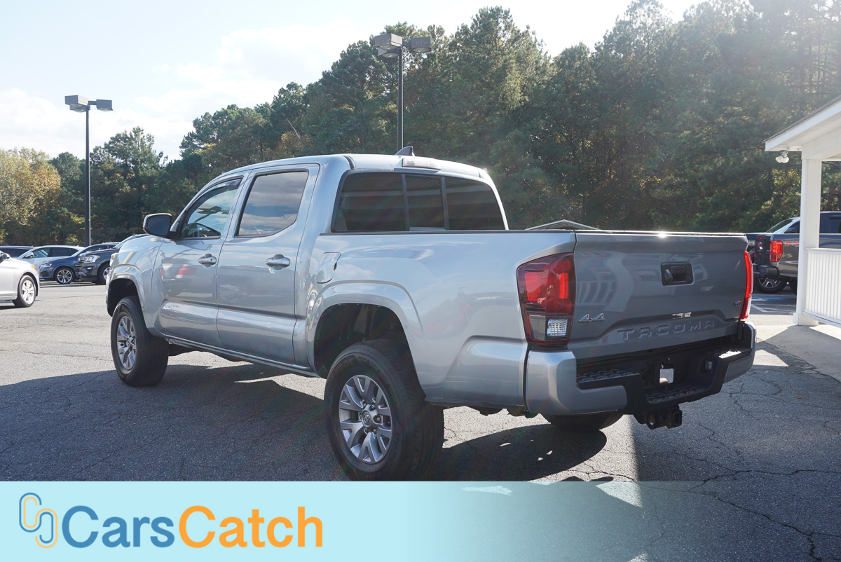 CARSCATCH - Used vehicle - Truck TOYOTA TACOMA 4WD 2020