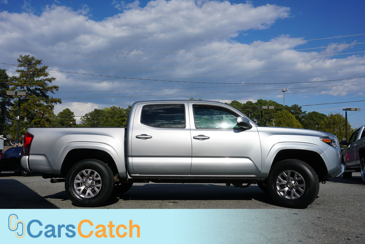 CARSCATCH - Used vehicle - Truck TOYOTA TACOMA 4WD 2020