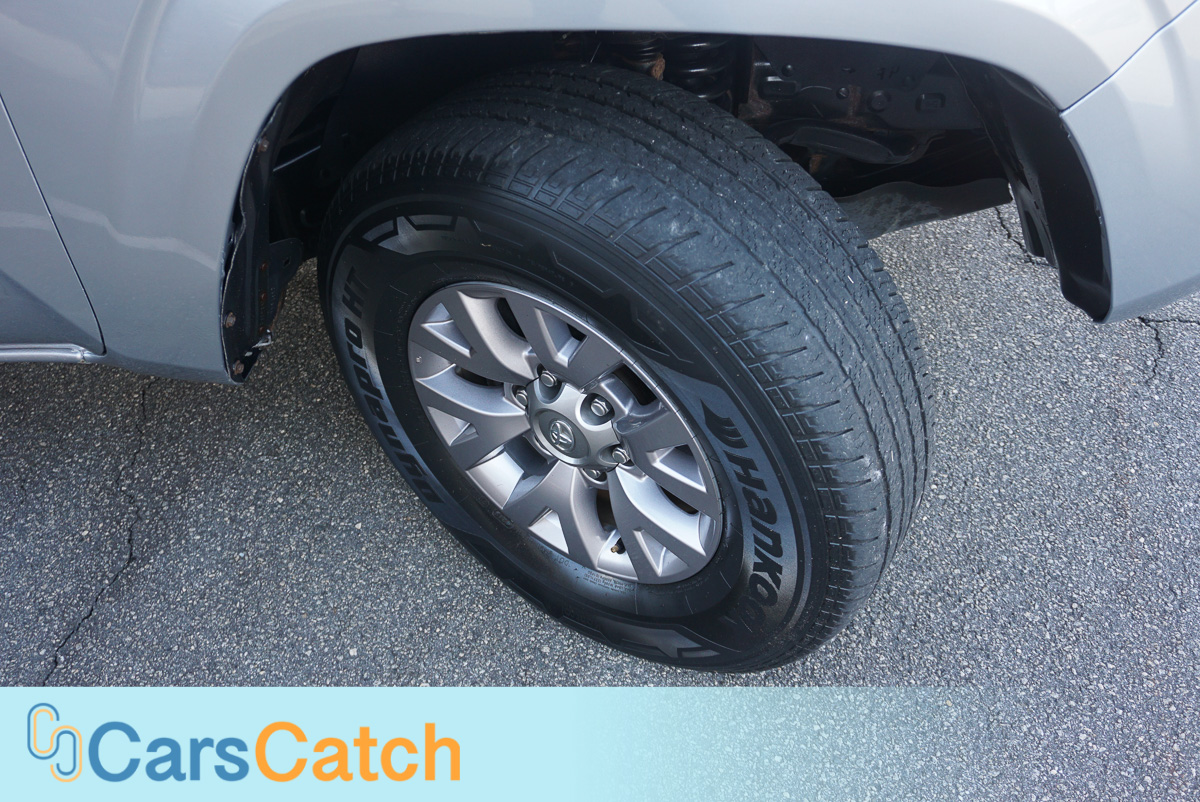 CARSCATCH - Used vehicle - Truck TOYOTA TACOMA 4WD 2020