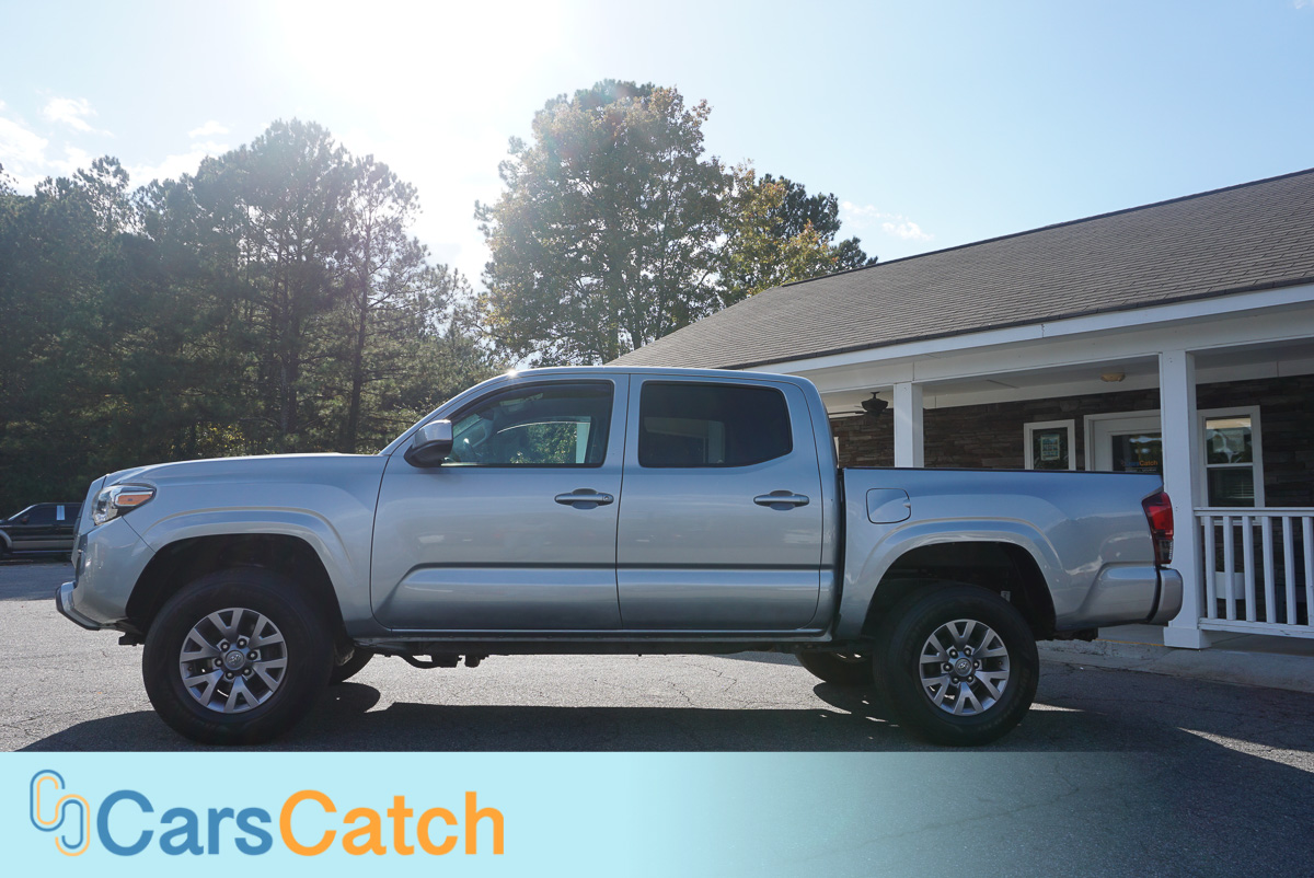 CARSCATCH - Used vehicle - Truck TOYOTA TACOMA 4WD 2020