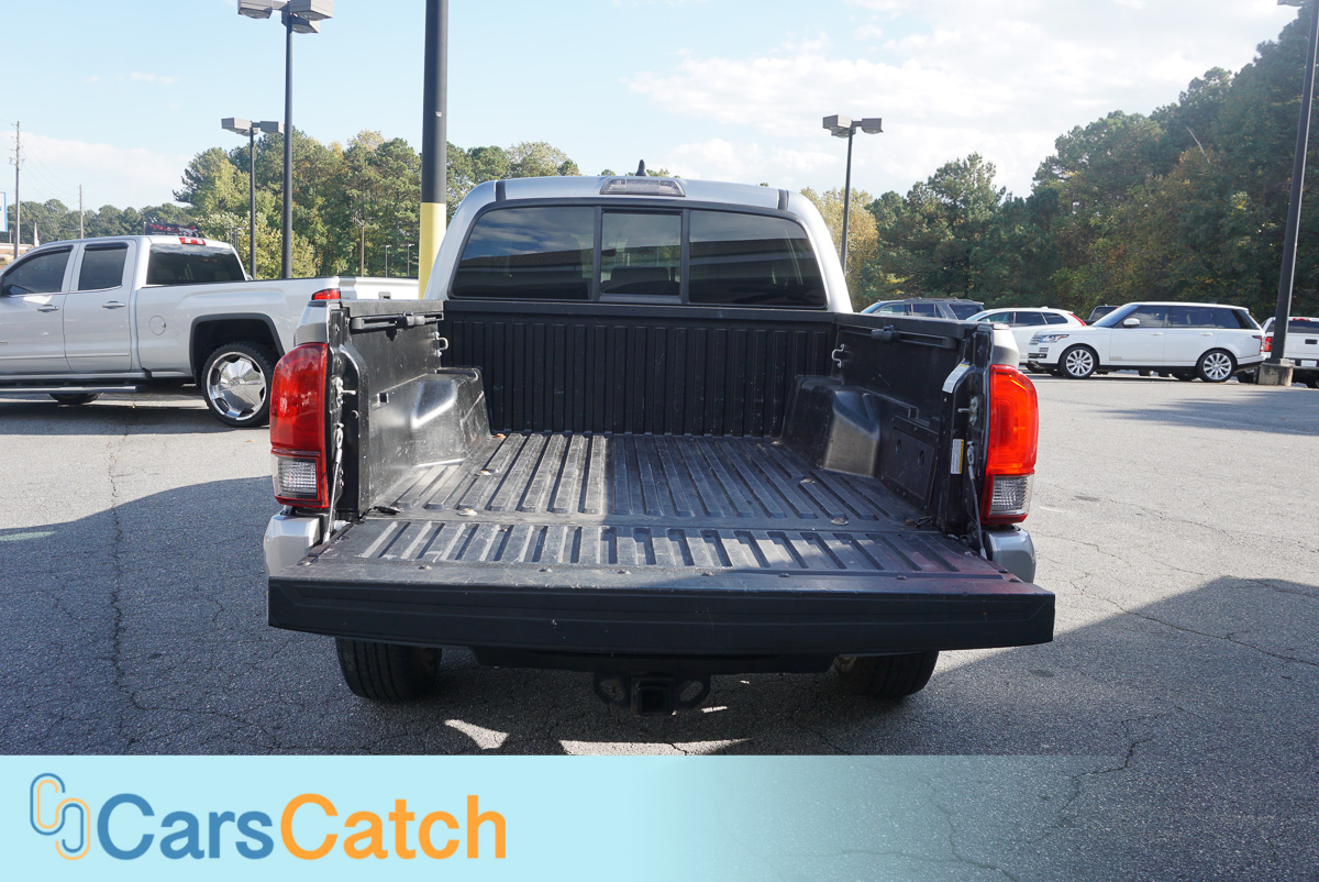 CARSCATCH - Used vehicle - Truck TOYOTA TACOMA 4WD 2020