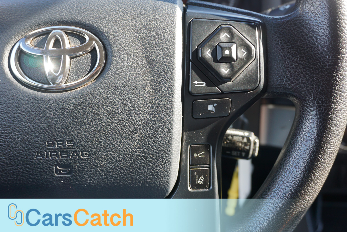 CARSCATCH - Used vehicle - Truck TOYOTA TACOMA 4WD 2020