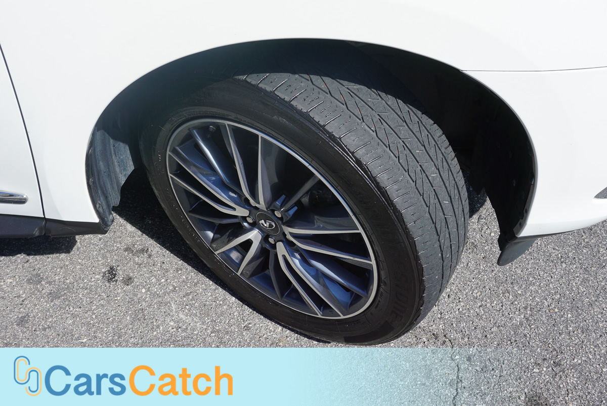 CARSCATCH - Used vehicle - SUV INFINITI QX60 2019