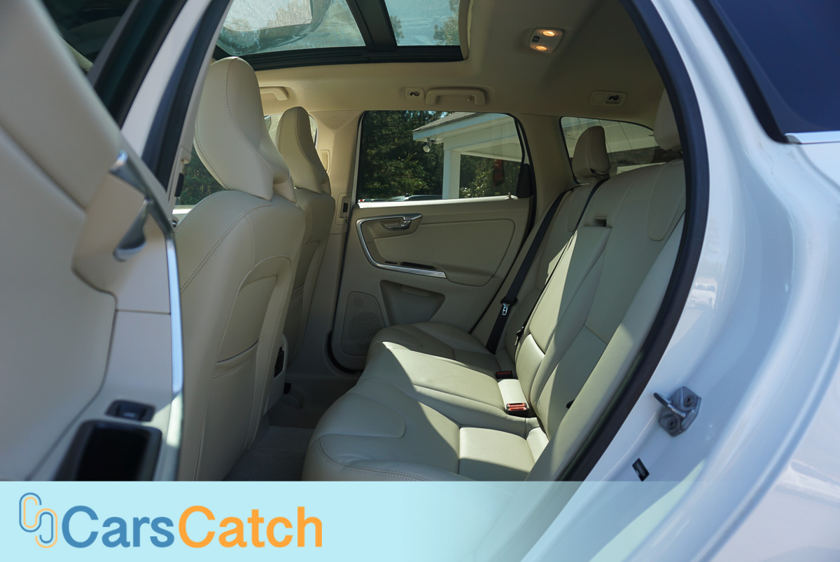 CARSCATCH - Used vehicle - SUV VOLVO XC60 2016