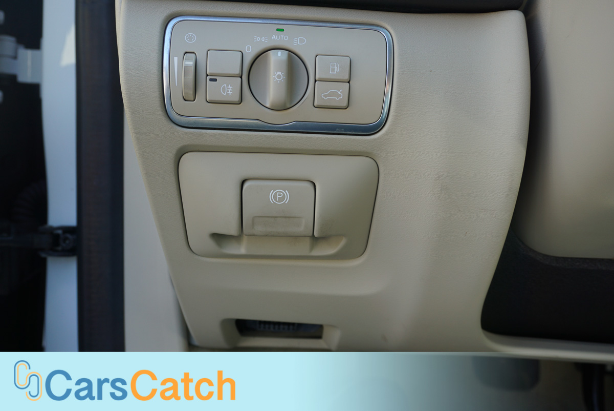 CARSCATCH - Used vehicle - SUV VOLVO XC60 2016