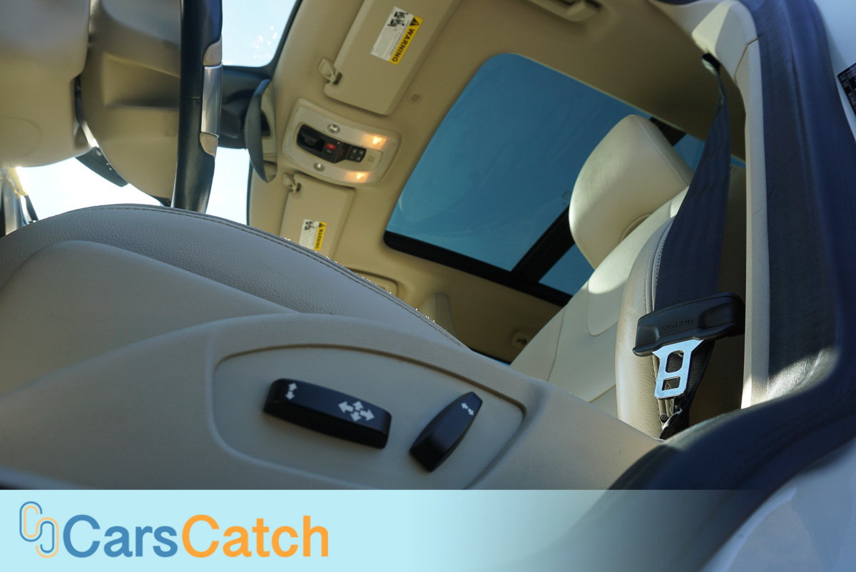 CARSCATCH - Used vehicle - SUV VOLVO XC60 2016