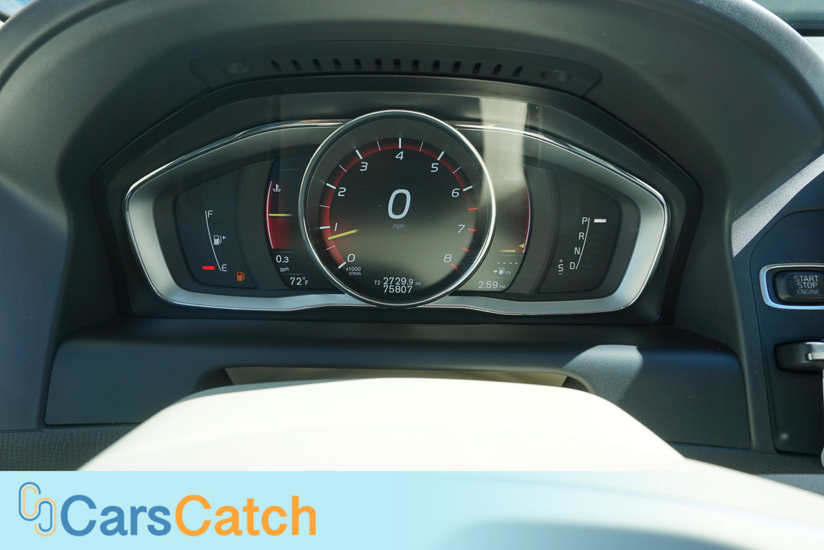 CARSCATCH - Used vehicle - SUV VOLVO XC60 2016