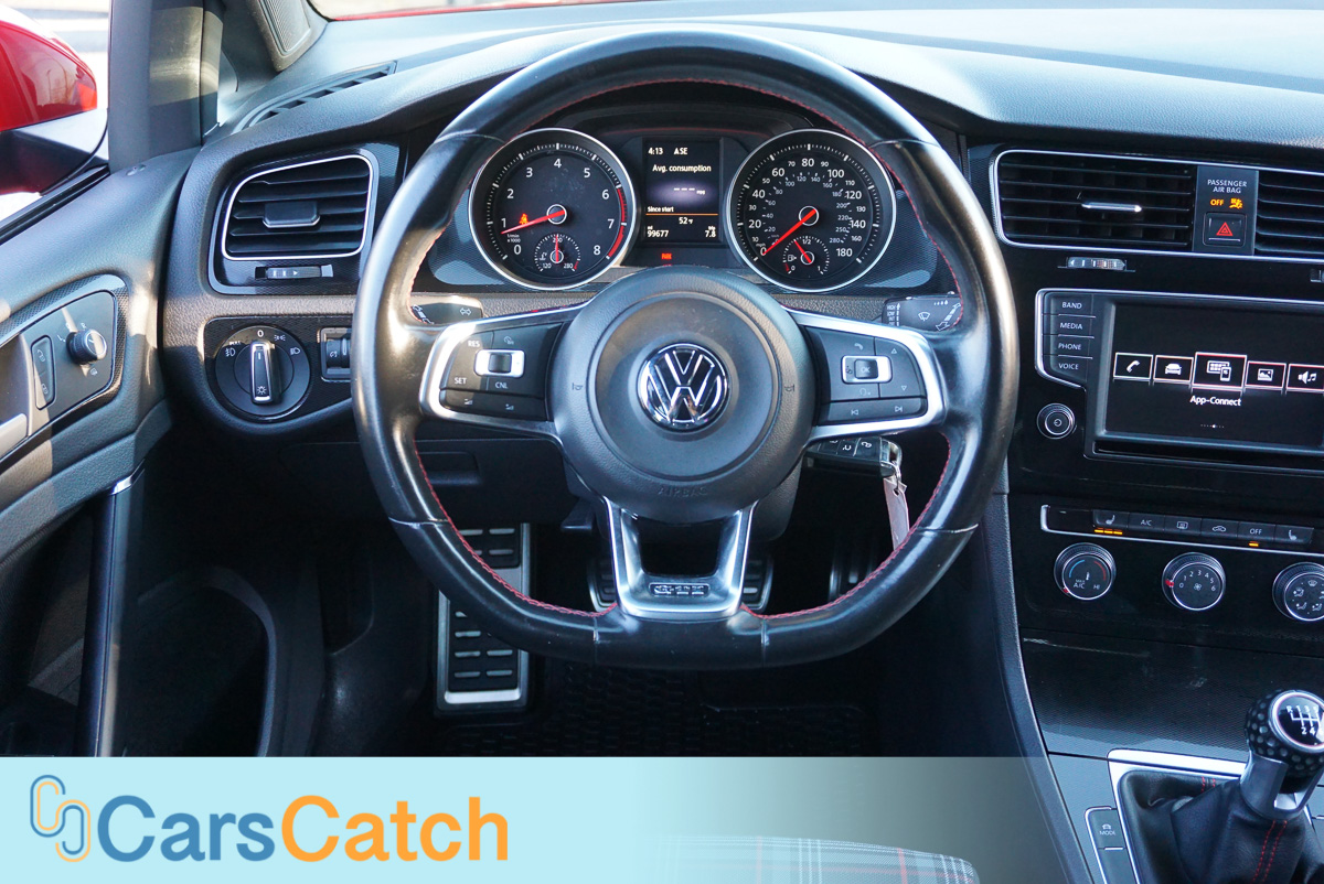CARSCATCH - Used vehicle - Sedan VOLKSWAGEN GOLF GTI 2016