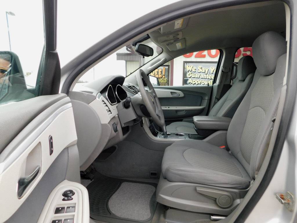 JP Motors Inc DBA Mathison Motors - Used vehicle - SUV CHEVROLET TRAVERSE 2010