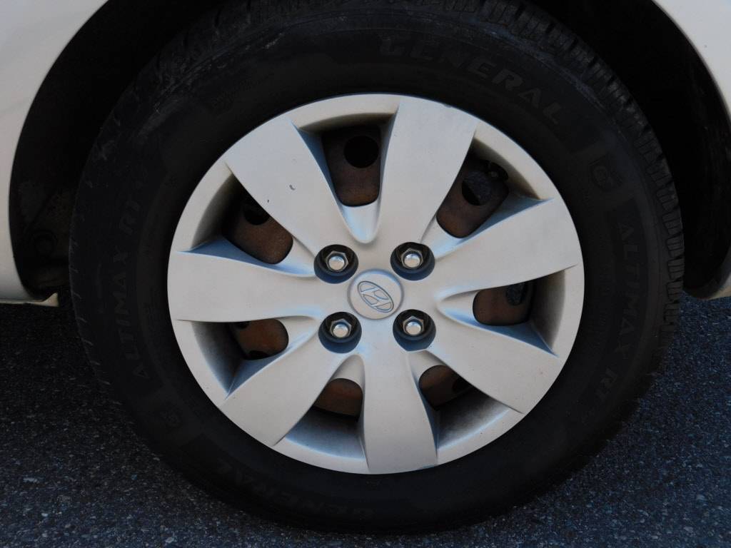 JP Motors Inc DBA Mathison Motors - Used vehicle - Sedan Hyundai Accent 2009