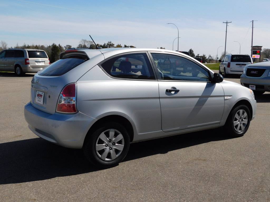 JP Motors Inc DBA Mathison Motors - Used vehicle - Sedan Hyundai Accent 2009