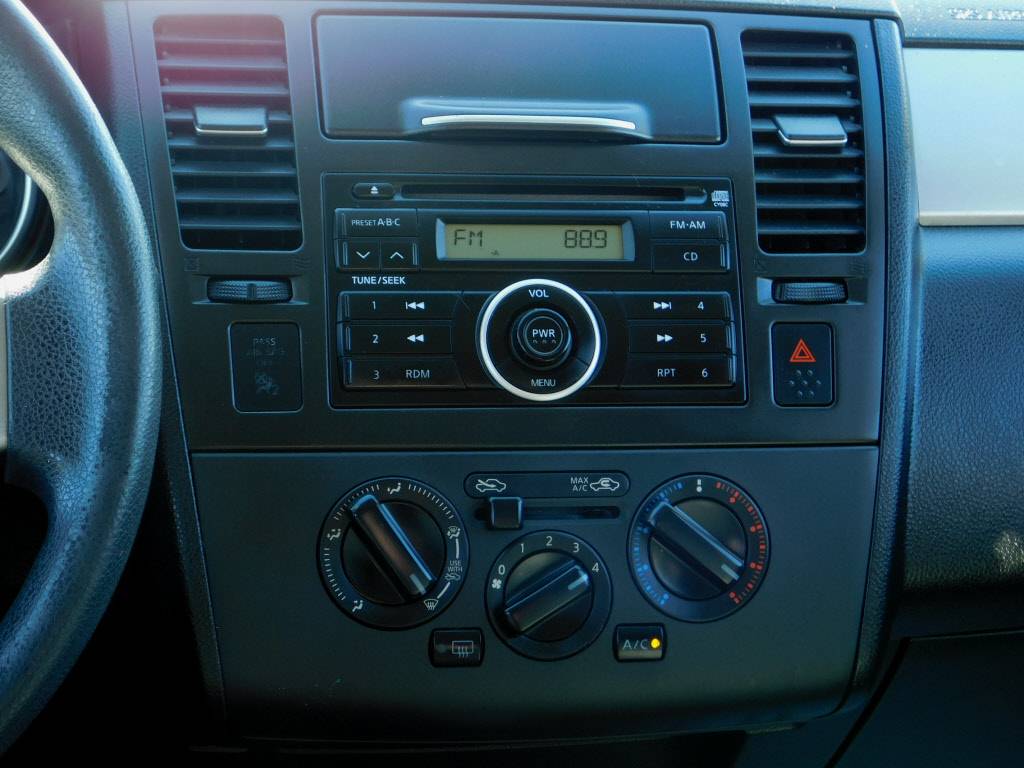 JP Motors Inc DBA Mathison Motors - Used vehicle - Sedan NISSAN VERSA 2007