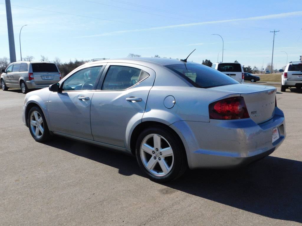 JP Motors Inc DBA Mathison Motors - Used vehicle - Sedan DODGE AVENGER 2013